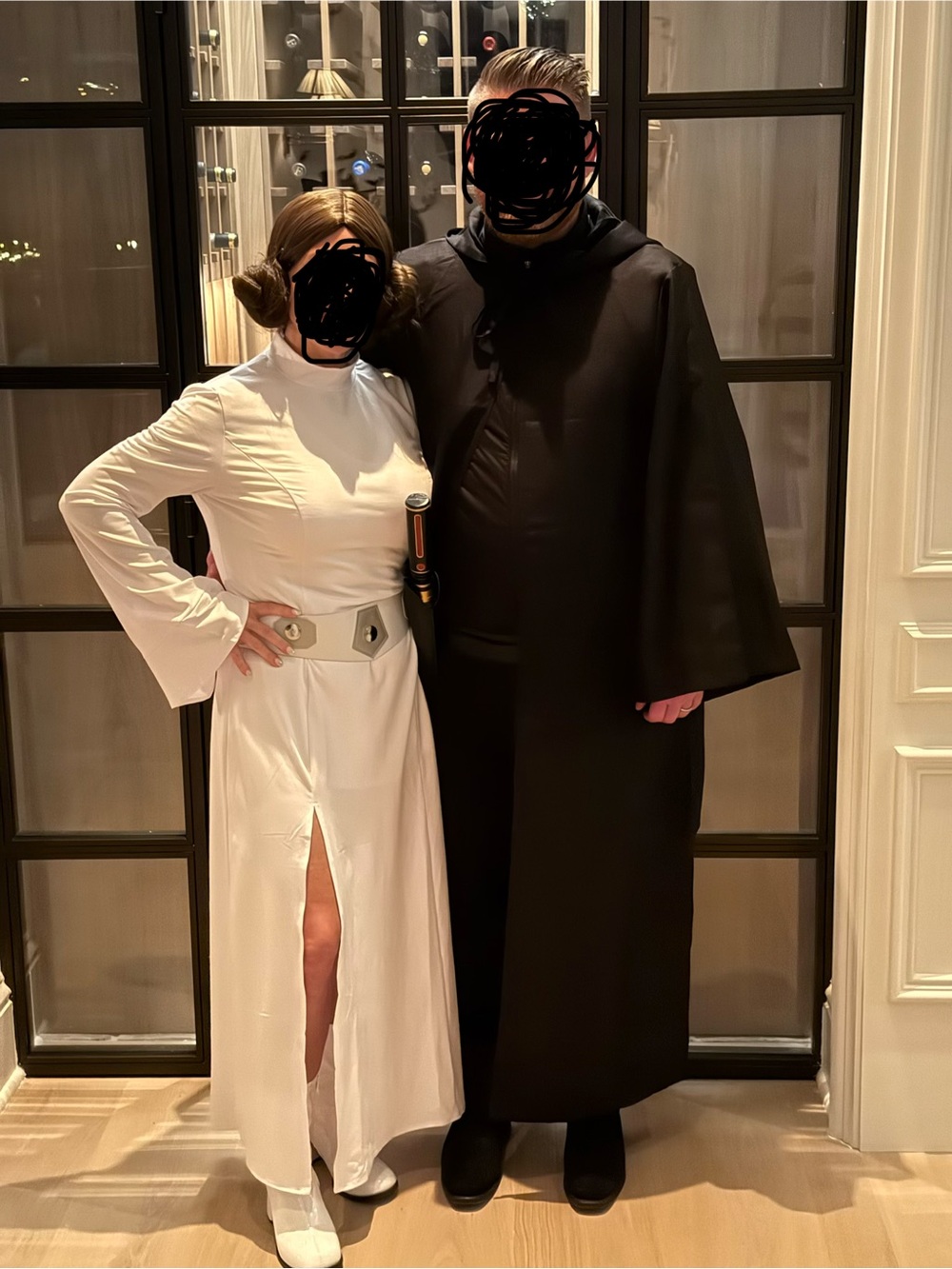 Couple’s Halloween Star Wars Costumes Princess Leia & Jedi